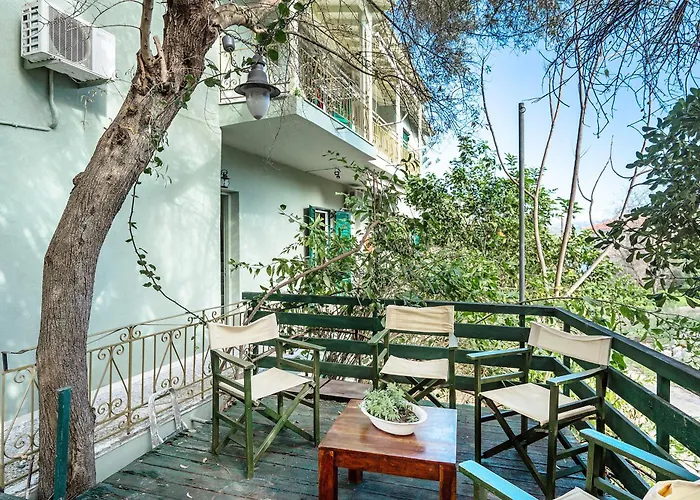 Old Boat Double 1 Nikiana